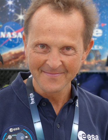 PatrickMichel_Portrait_HeraLaunch_Portrait.png